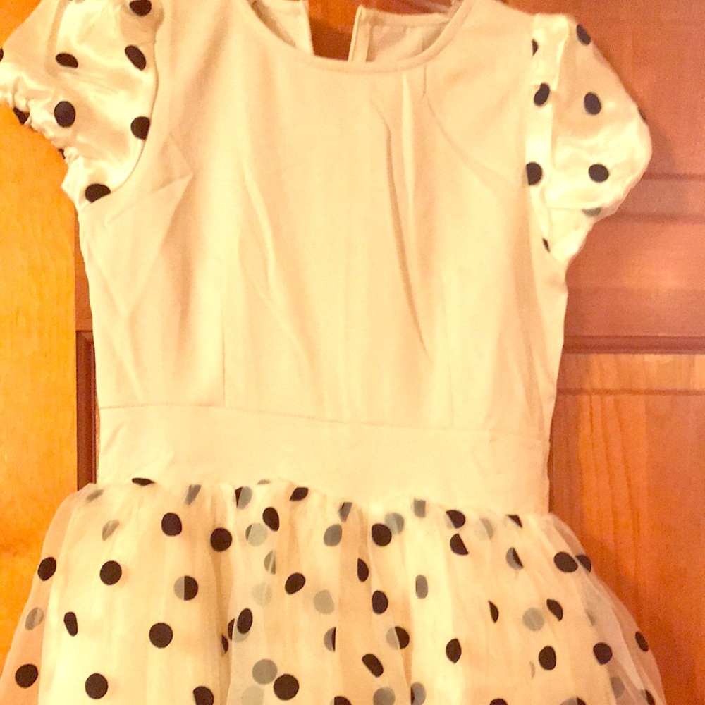 Small dress. Kids. Brand new